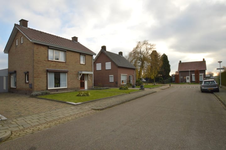 Foto 34 van Oktoberstraat 4