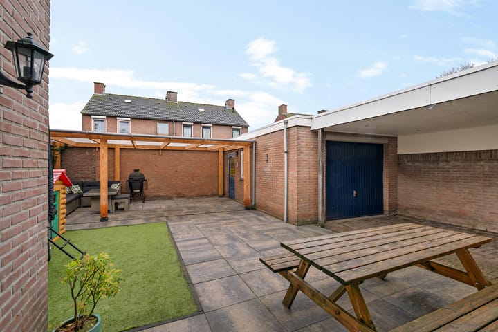 Foto 38 van Pastoor van Hapertstraat 4