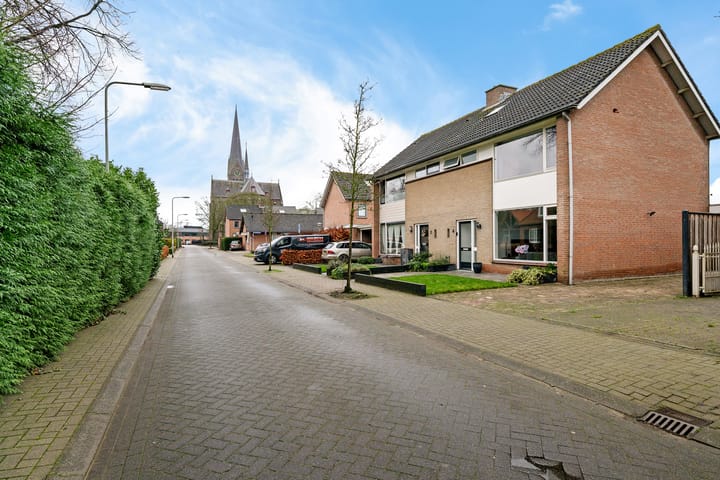 Foto 43 van Pastoor van Hapertstraat 4
