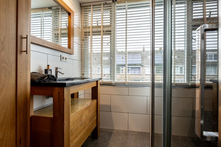 Foto 32 van Leliestraat 17