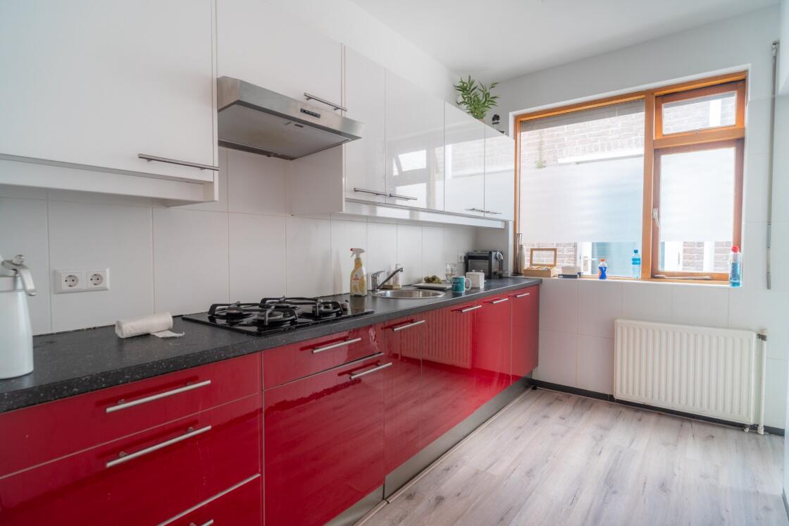 View photo 5 of Kennemerplein 9