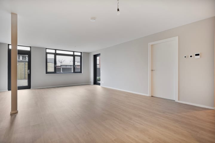 Foto 15 van Röringstraat 1-D