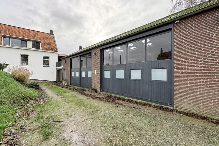 Photo 6 of Molenstraat 125