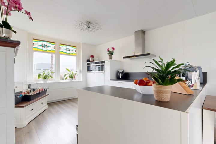 Photo 26 of Molenstraat 125