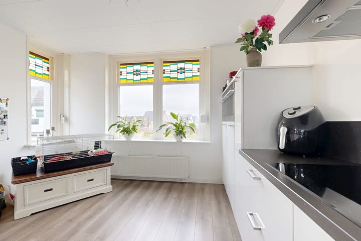 Photo 28 of Molenstraat 125