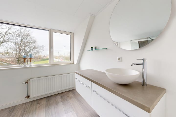 Photo 47 of Molenstraat 125