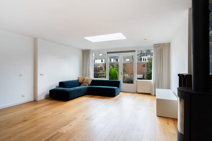 Photo 9 of Romulus 24