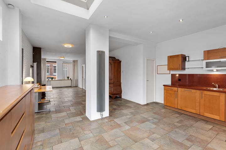 Foto 10 van Valkenburgstraat 25