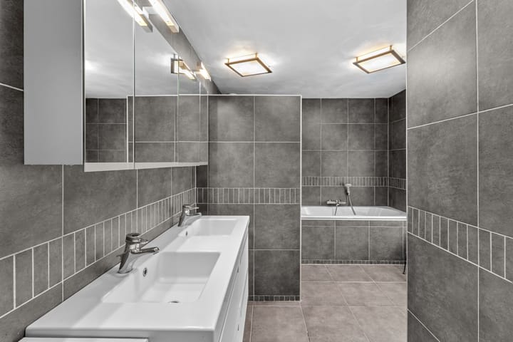 Foto 18 van Valkenburgstraat 25