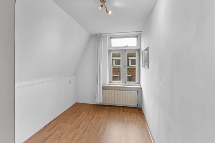 Foto 28 van Valkenburgstraat 25