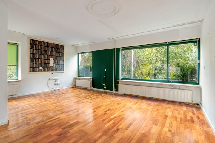 Photo 11 of Diepenbrocklaan 5