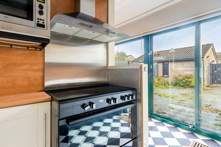 Photo 15 of Diepenbrocklaan 5