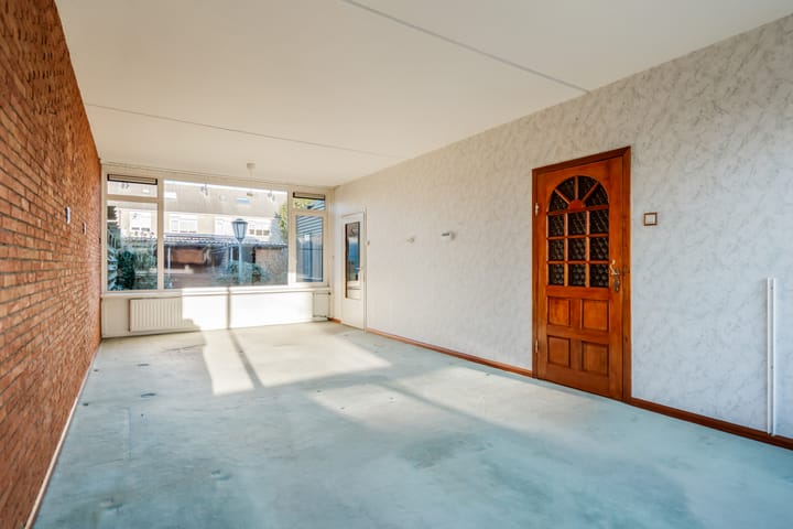 Photo 8 of Ruitenstraat 54