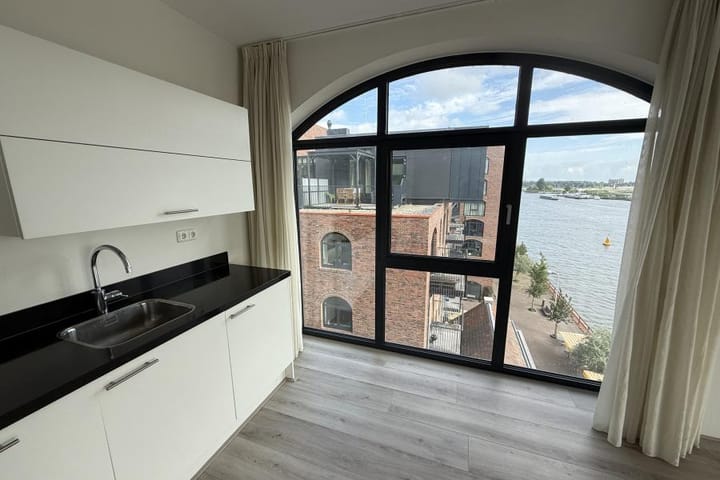 Foto 14 van Pantograafstraat 64