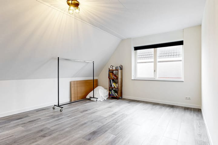 Photo 24 of Seringenlint 47