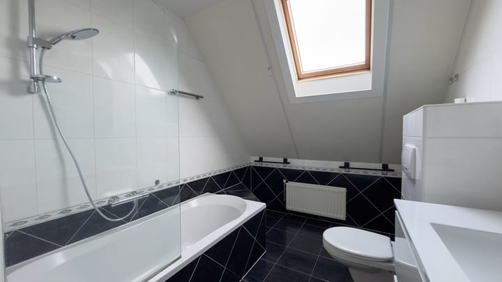 Photo 4 of Kleine Heistraat 16-K439