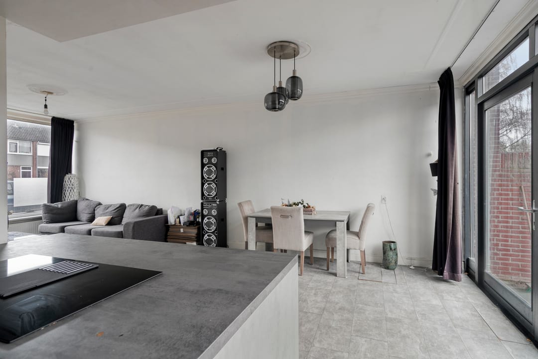 Photo 13 of Vlimmerenstraat 56