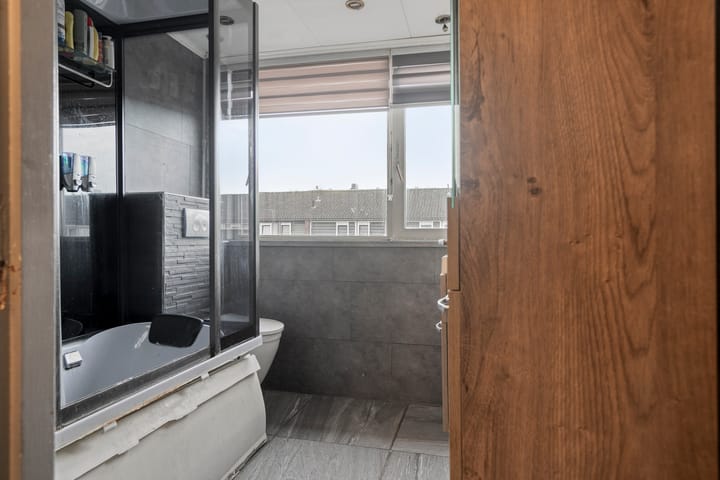 Foto 16 van Vlimmerenstraat 56