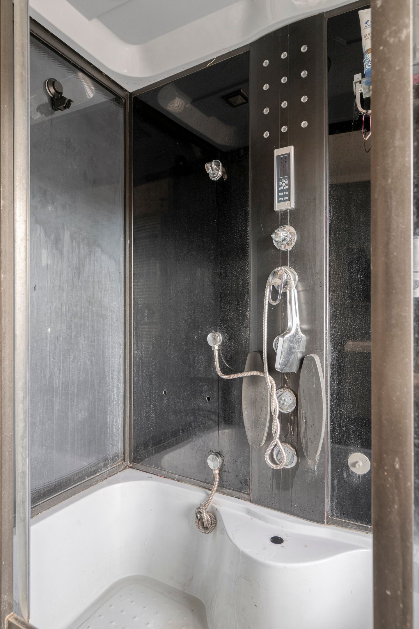 Photo 18 of Vlimmerenstraat 56