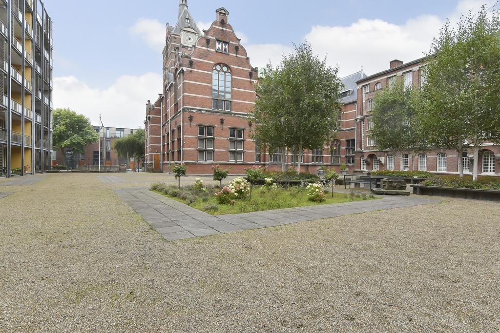 Photo 51 of Oostplantsoen 100