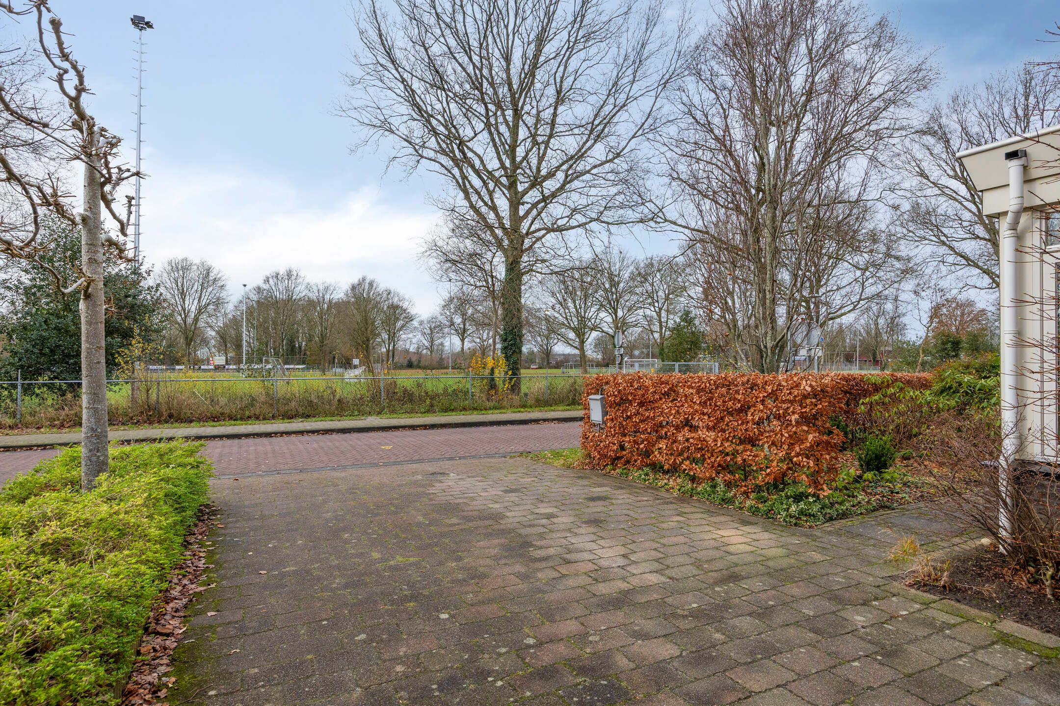 Foto 6 van Spoorstraat 9