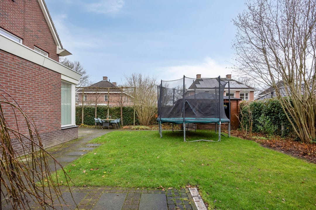 Foto 53 van Spoorstraat 9