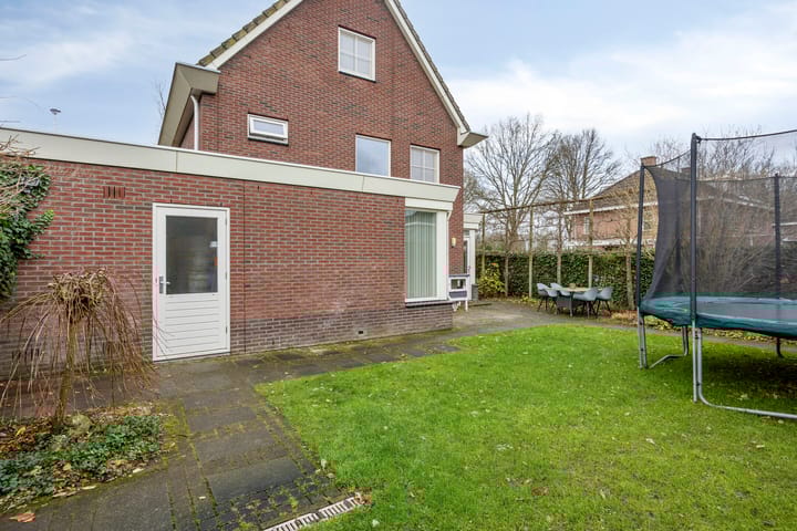 Foto 55 van Spoorstraat 9