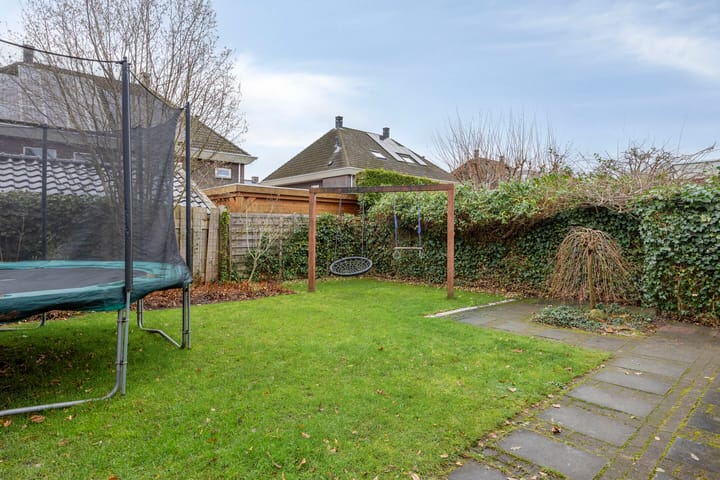 Foto 56 van Spoorstraat 9