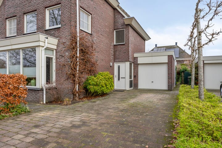 Foto 4 van Spoorstraat 9