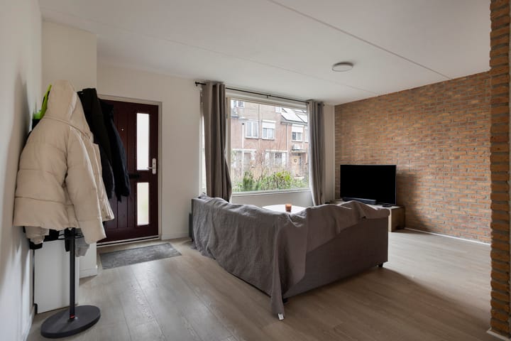 Photo 7 of Jan van Vlissingenhof 41