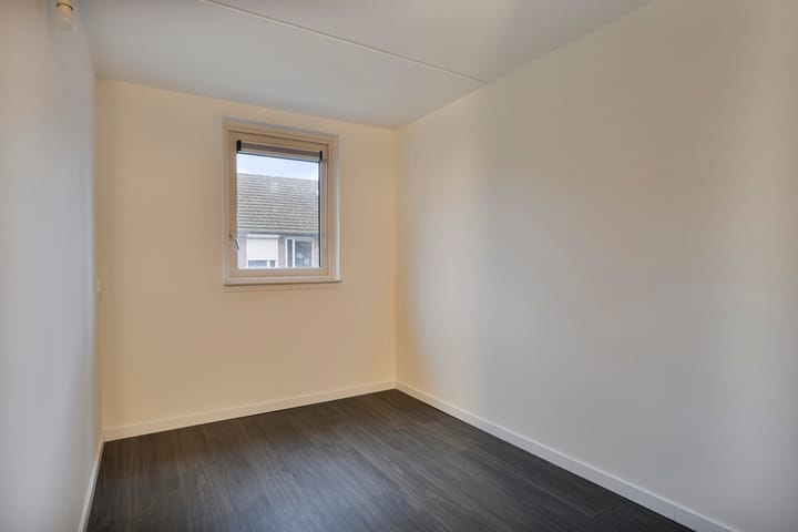 Photo 21 of Jan van Vlissingenhof 41