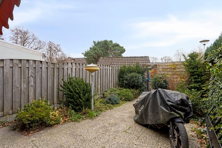 Photo 26 of Jan van Vlissingenhof 41