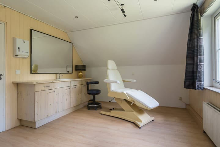 Photo 28 of Gronausestraat 457