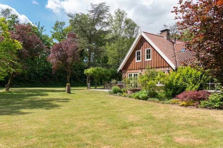 Photo 42 of Gronausestraat 457