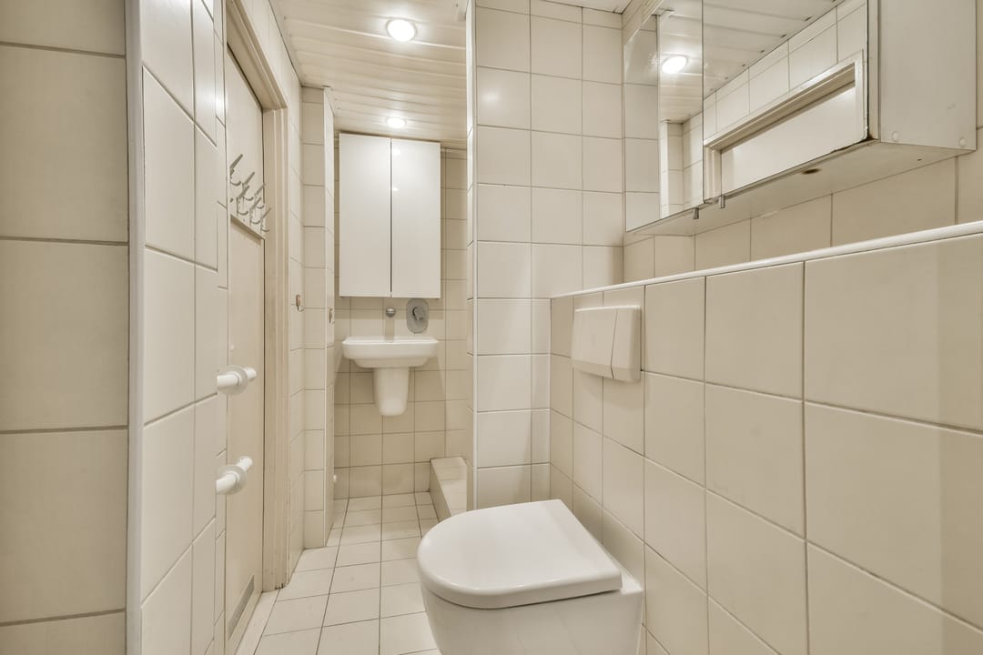 Photo 17 of Meander 245