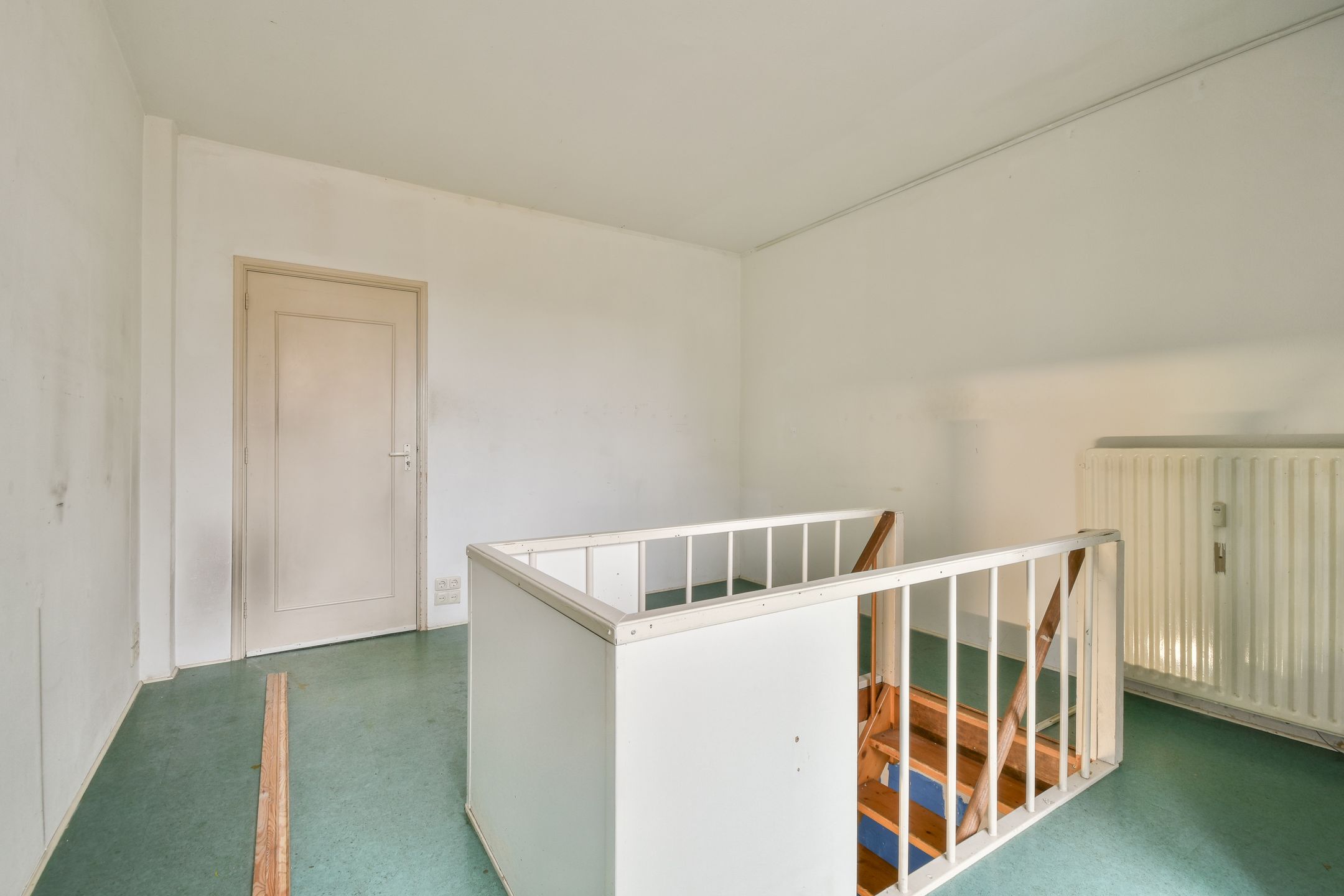 Photo 12 of Meander 245