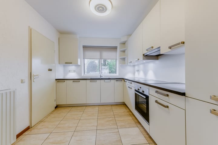 Photo 3 of Wilhelminalaan 8-A