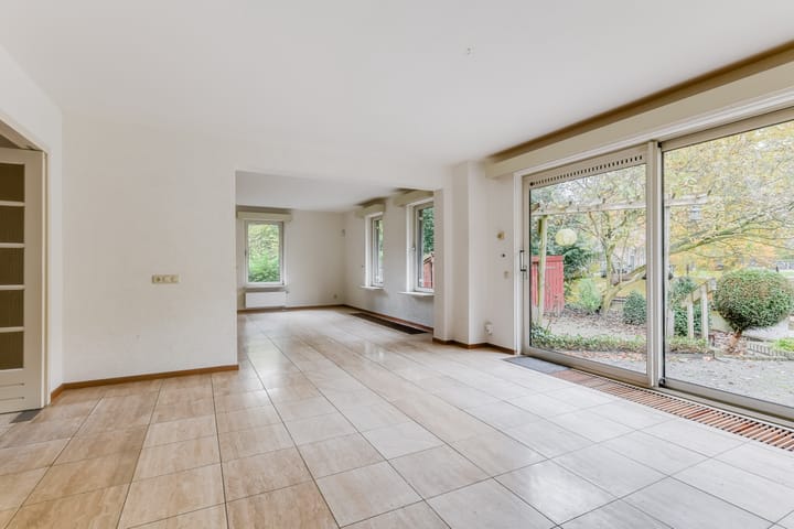 Photo 2 of Wilhelminalaan 8-A