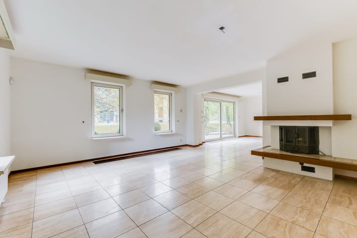 Photo 8 of Wilhelminalaan 8-A