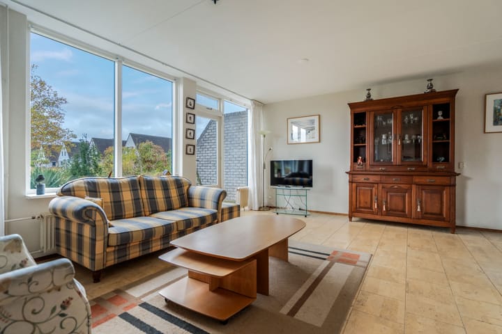 Photo 9 of Pinksterbloem 24