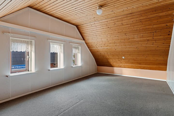 Photo 42 of Hoofdstraat 16