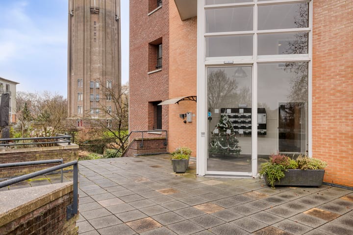 Photo 2 of Emmalaan 71