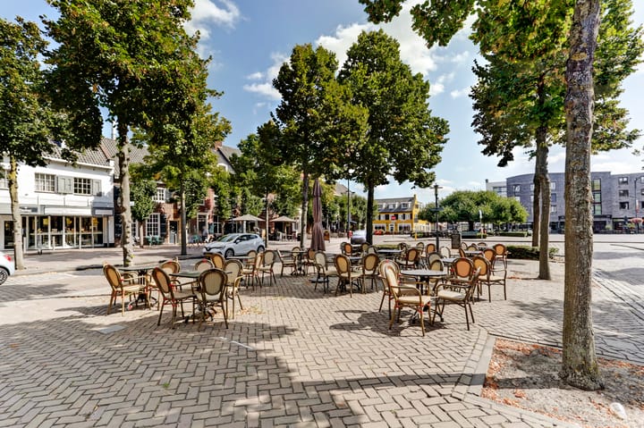 Photo 5 of Markt 48-B