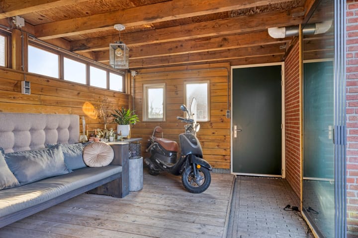 Foto 27 van Stationsweg 14-B