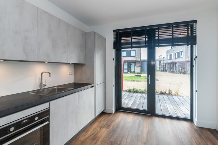 Photo 7 of Helga Ruebsamenhof 7