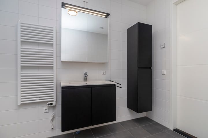 Photo 19 of Helga Ruebsamenhof 7