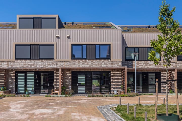 Photo 34 of Helga Ruebsamenhof 7