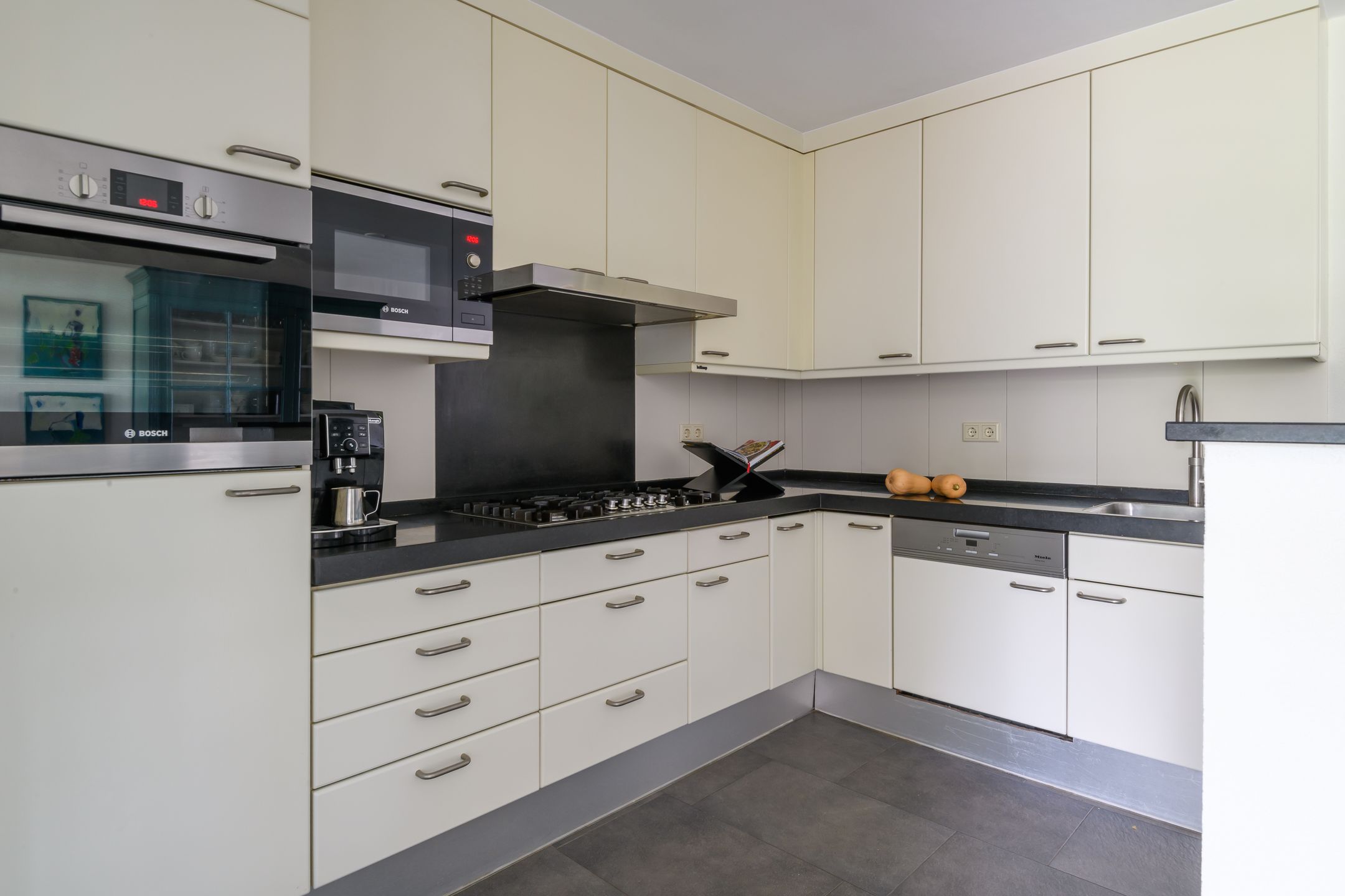 Foto 15 van Mozartstraat 20