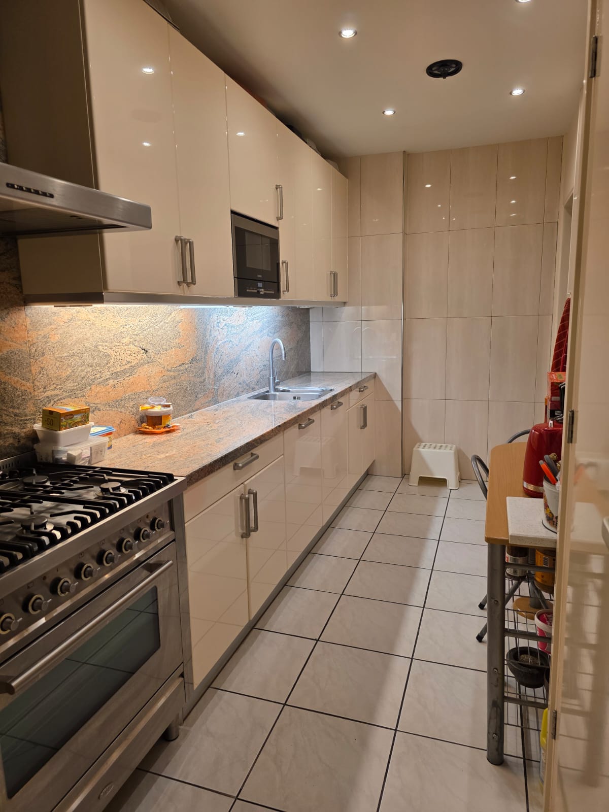 Foto 15 van Veluweplein 20