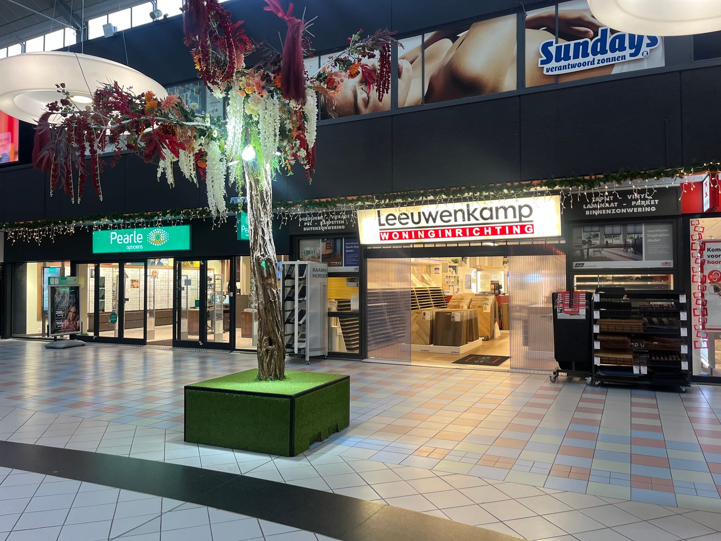 View photo 3 of Rivièradreef 28